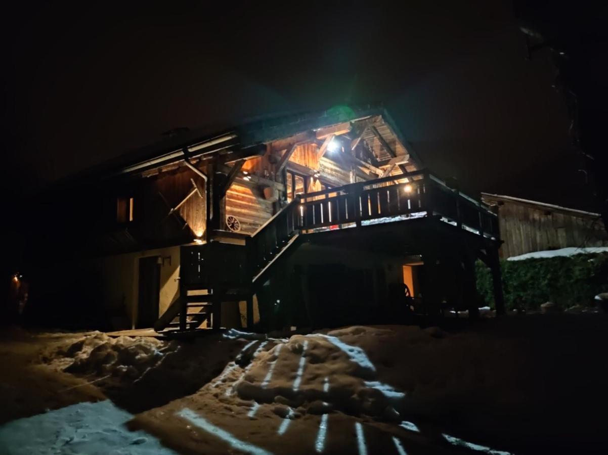 Magnifique chalet dans la vallée de Chamonix Servoz Extérieur photo